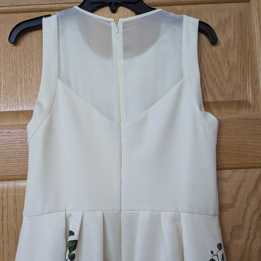 Ted Baker, Karolie Secret Trellis Dress - Picture 11 of 15